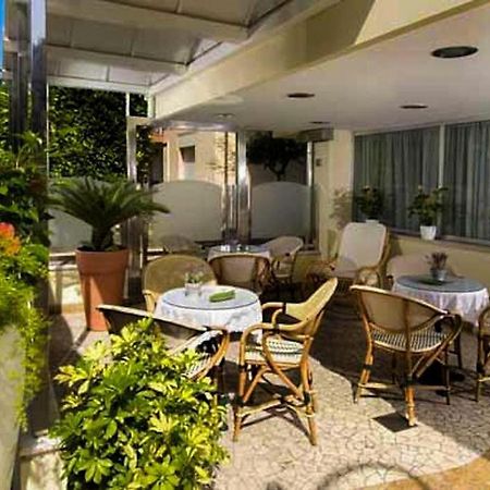 Hotel Acerboli Rimini Luaran gambar